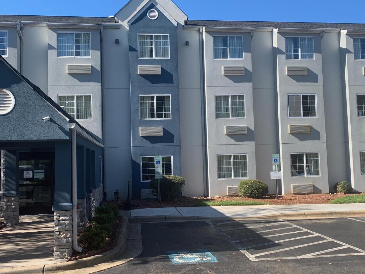 Microtel Inn By Wyndham Charlotte Airport Exterior photo
